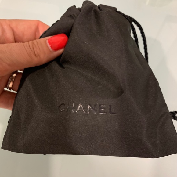 CHANEL Skincare Chanel Face Mask Hydra Serum And Pouch Poshmark